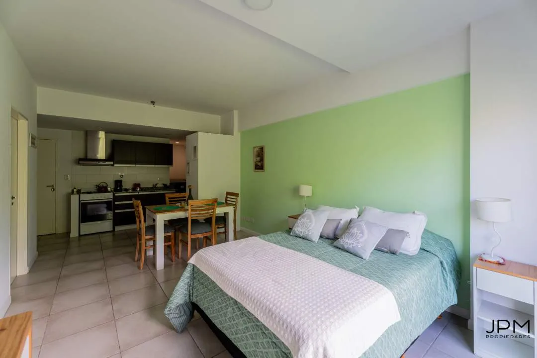 MURILLO al 900, VILLA CRESPO. Venta  de Gran Monoambiente con balcón