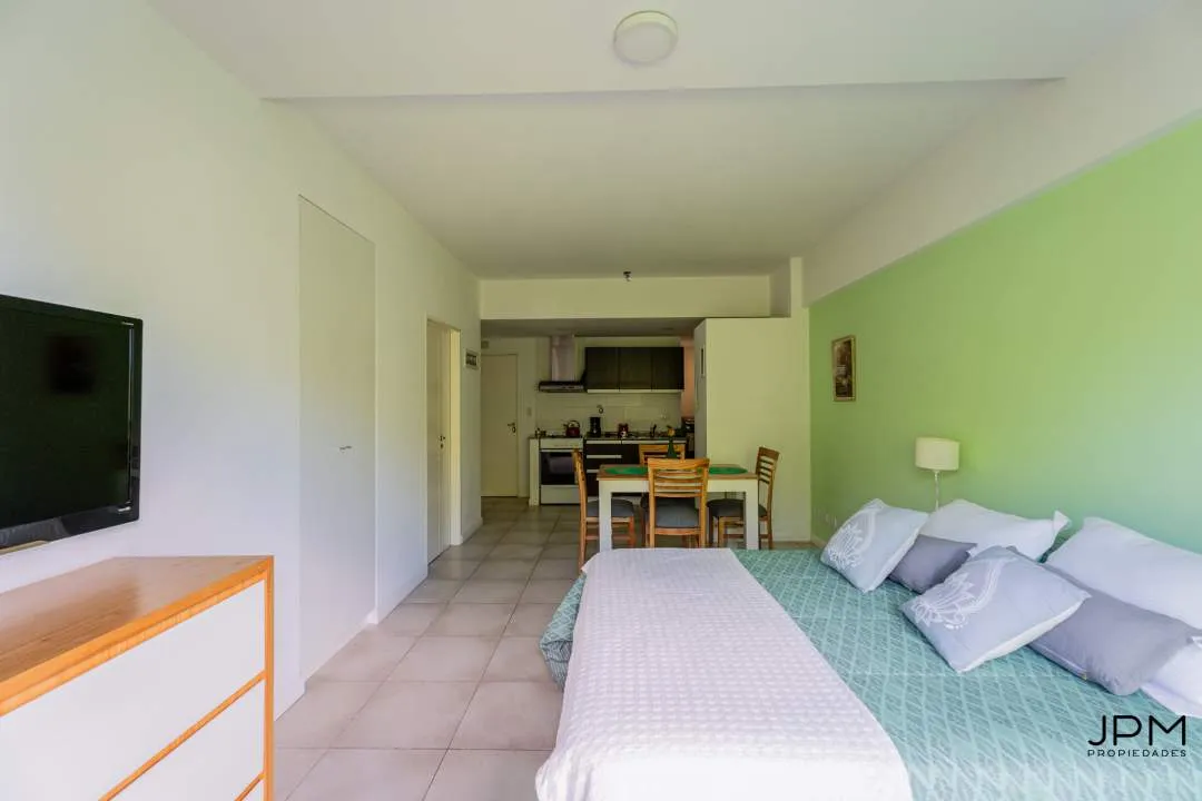 MURILLO al 900, VILLA CRESPO. Venta  de Gran Monoambiente con balcón