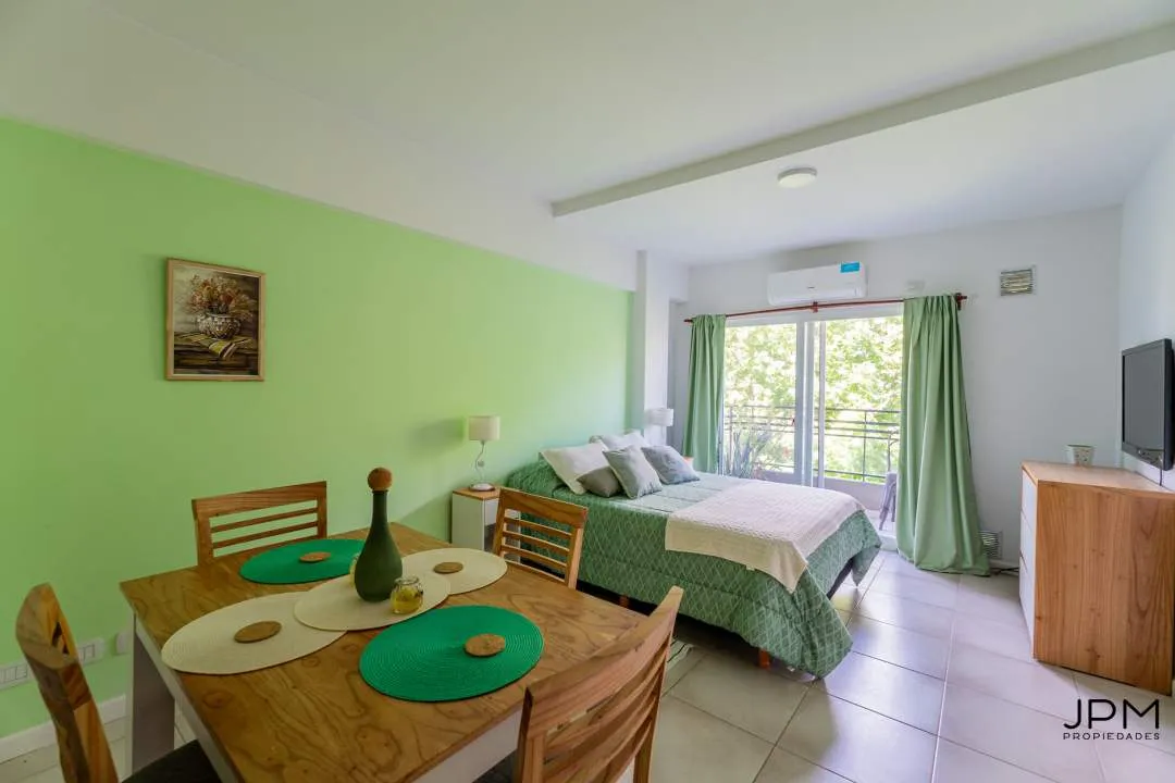 MURILLO al 900, VILLA CRESPO. Venta  de Gran Monoambiente con balcón