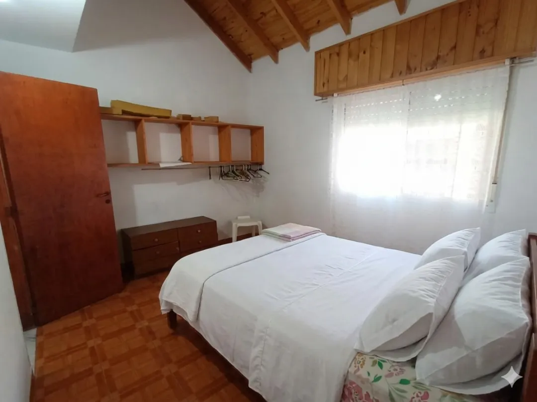 CHALET 4 AMBIENTES CON COCHERA DOBLE