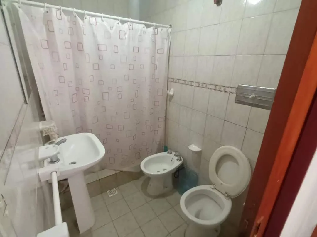 CHALET 4 AMBIENTES CON COCHERA DOBLE