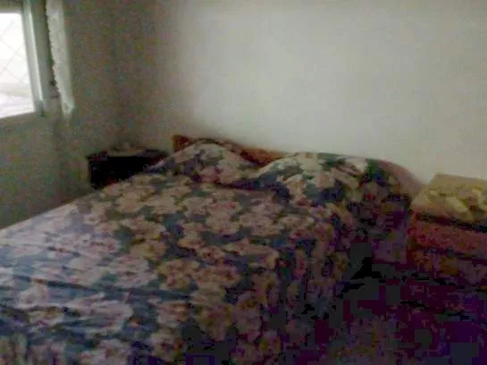 CHALET  SOBRE LOTE ARBOLADO DE 650 m2