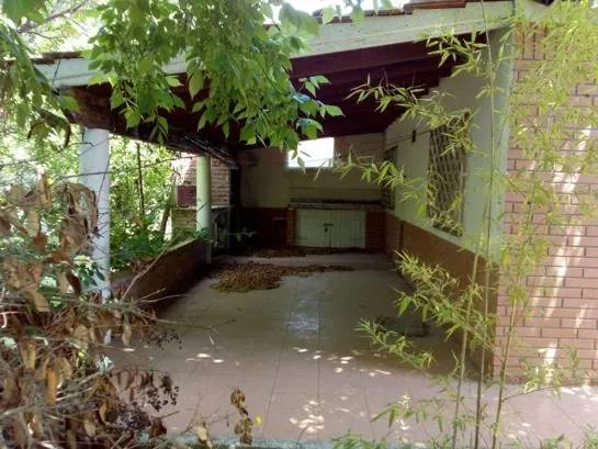 CHALET  SOBRE LOTE ARBOLADO DE 650 m2