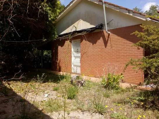 CHALET  SOBRE LOTE ARBOLADO DE 650 m2