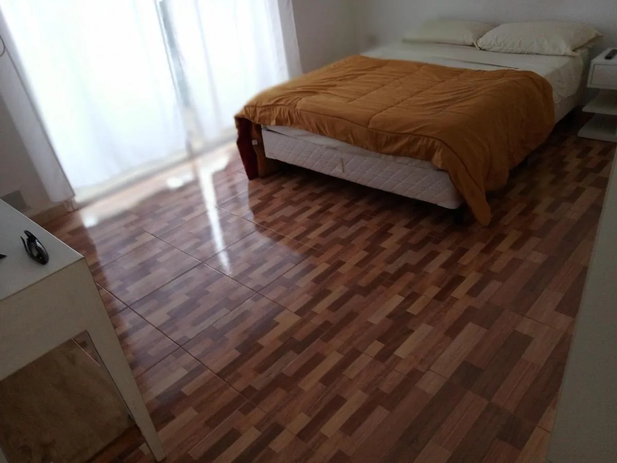 Juncal 300, Lanús Oeste, Lanús