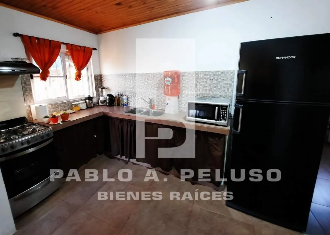 VENTA DOS CASAS, 2 Y 3 AMBIENTES. LIBERTAD, MERLO. ZONA OESTE. BUENOS AIRES