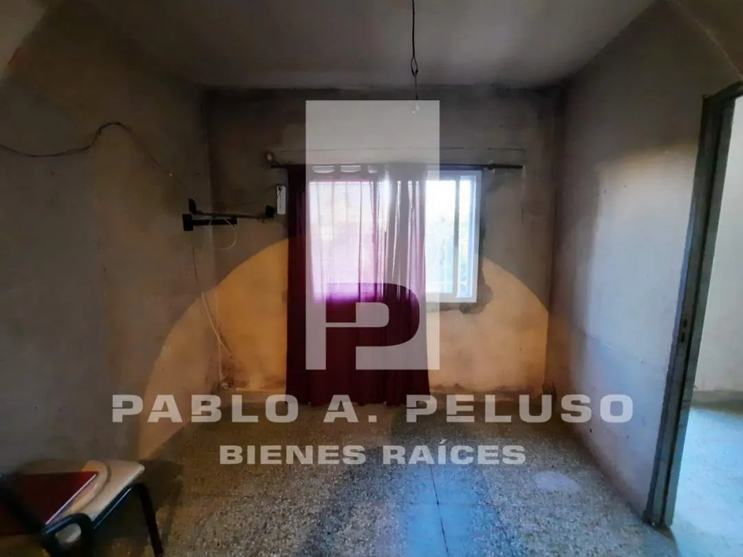 VENTA DOS CASAS, 2 Y 3 AMBIENTES. LIBERTAD, MERLO. ZONA OESTE. BUENOS AIRES