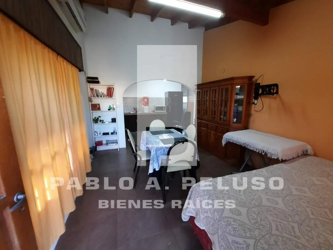 VENTA DOS CASAS, 2 Y 3 AMBIENTES. LIBERTAD, MERLO. ZONA OESTE. BUENOS AIRES