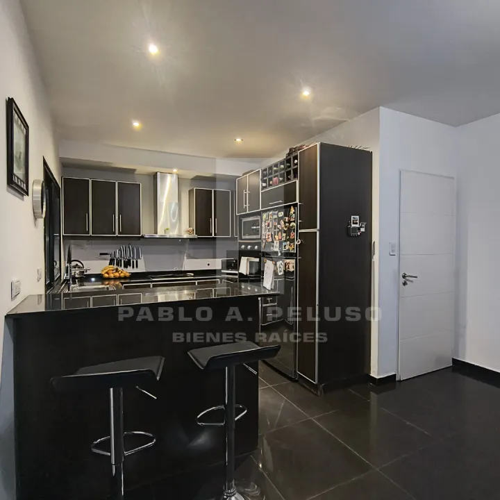 CASA 6 AMBIENTES EN MARIANO ACOSTA, MERLO. ZONA OESTE, BUENOS AIRES