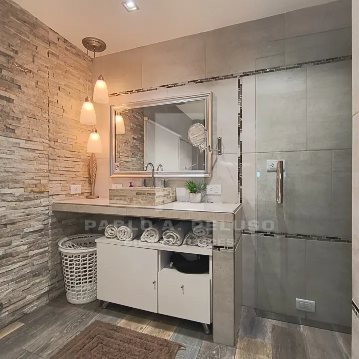 CASA 6 AMBIENTES EN MARIANO ACOSTA, MERLO. ZONA OESTE, BUENOS AIRES