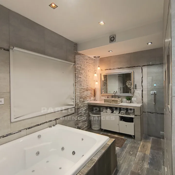 CASA 6 AMBIENTES EN MARIANO ACOSTA, MERLO. ZONA OESTE, BUENOS AIRES