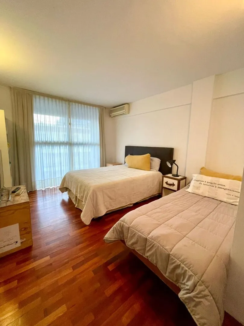 Excelente Duplex En Colegiales En Piso Alto.