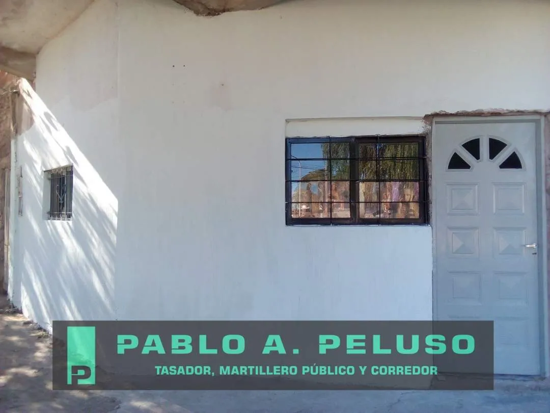 VENTA CASA Y 4 DEPARTAMENTOS. LIBERTAD, MERLO. ZONA OESTE. BUENOS AIRES
