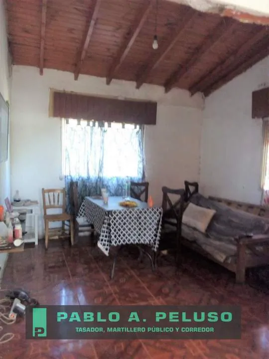 VENTA CASA Y 4 DEPARTAMENTOS. LIBERTAD, MERLO. ZONA OESTE. BUENOS AIRES