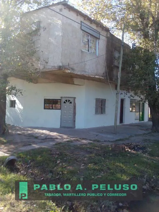 VENTA CASA Y 4 DEPARTAMENTOS. LIBERTAD, MERLO. ZONA OESTE. BUENOS AIRES