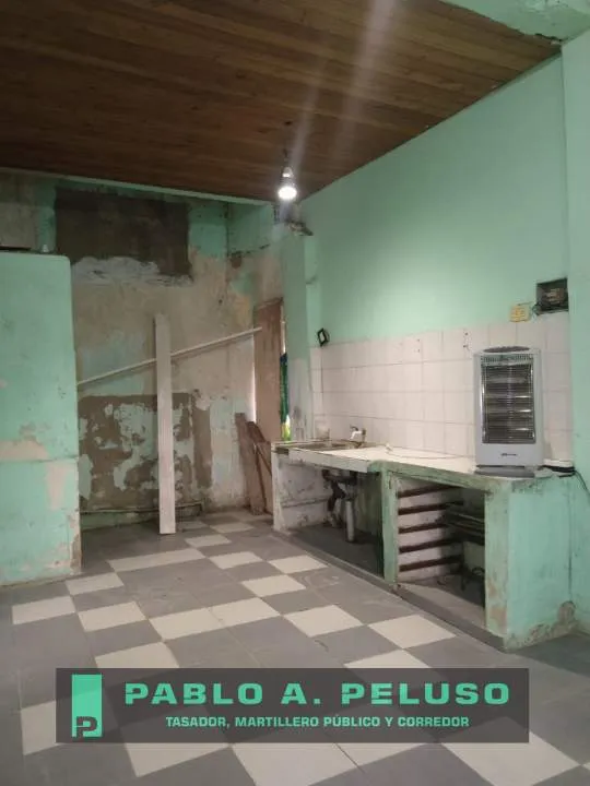 VENTA CASA Y 4 DEPARTAMENTOS. LIBERTAD, MERLO. ZONA OESTE. BUENOS AIRES