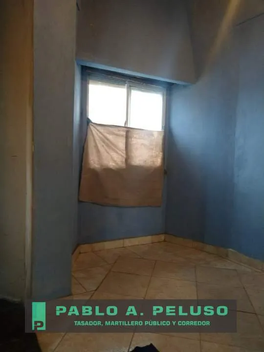 VENTA CASA Y 4 DEPARTAMENTOS. LIBERTAD, MERLO. ZONA OESTE. BUENOS AIRES