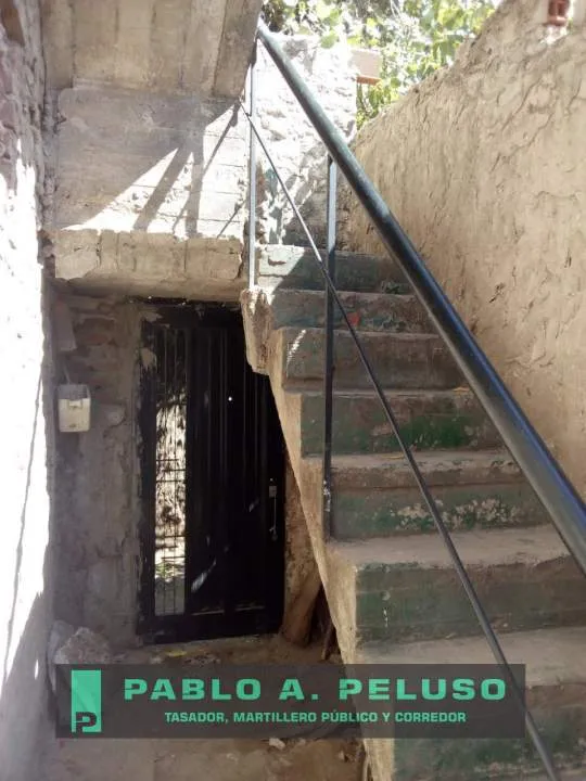 VENTA CASA Y 4 DEPARTAMENTOS. LIBERTAD, MERLO. ZONA OESTE. BUENOS AIRES