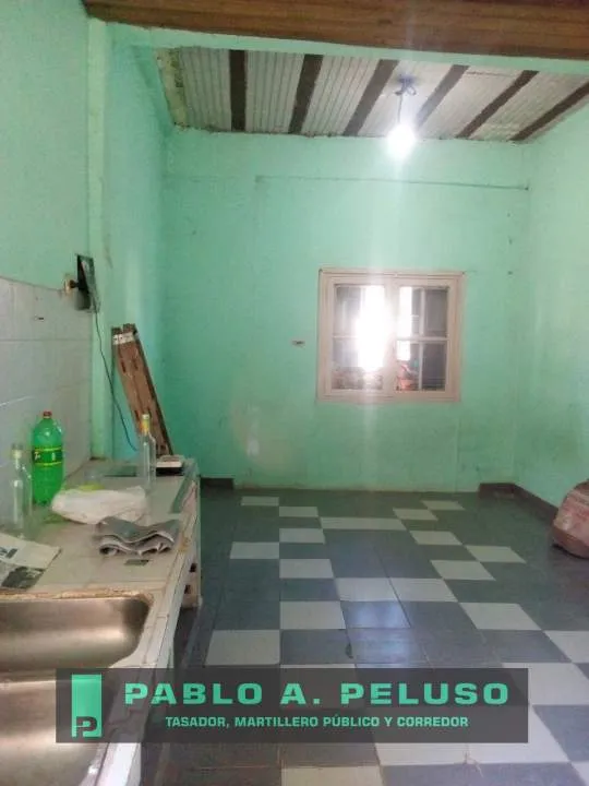 VENTA CASA Y 4 DEPARTAMENTOS. LIBERTAD, MERLO. ZONA OESTE. BUENOS AIRES