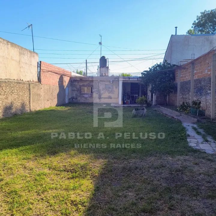 CASA 2 AMBIENTES. PARQUE SAN MARTIN, MERLO. ZONA OESTE. BUENOS AIRES