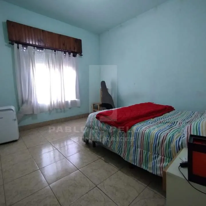 VENTA CASA 3 AMBIENTES Y DEPARTAMENTO 2 AMBIENTES. SAN ANTONIO DE PADUA, MERLO. ZONA OESTE. BUENOS AIRES