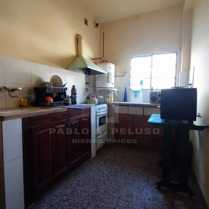 VENTA CASA 3 AMBIENTES Y DEPARTAMENTO 2 AMBIENTES. SAN ANTONIO DE PADUA, MERLO. ZONA OESTE. BUENOS AIRES