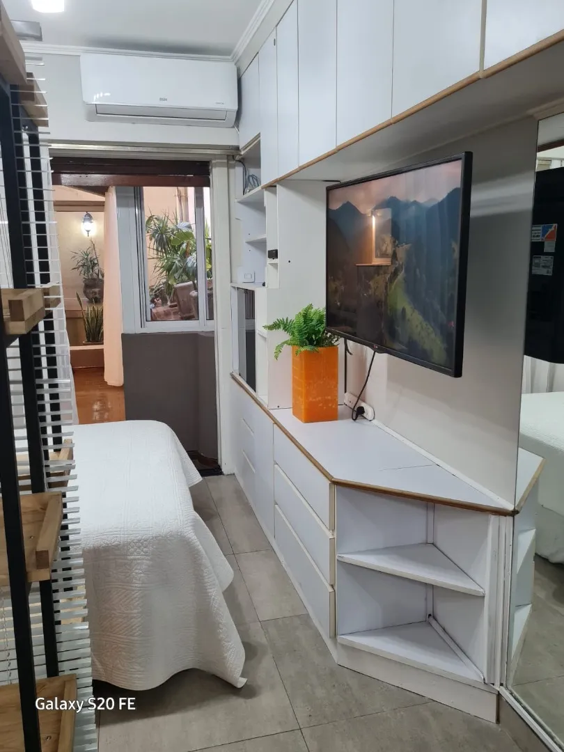 Monoambiente Dividido Con Patio En Recoleta