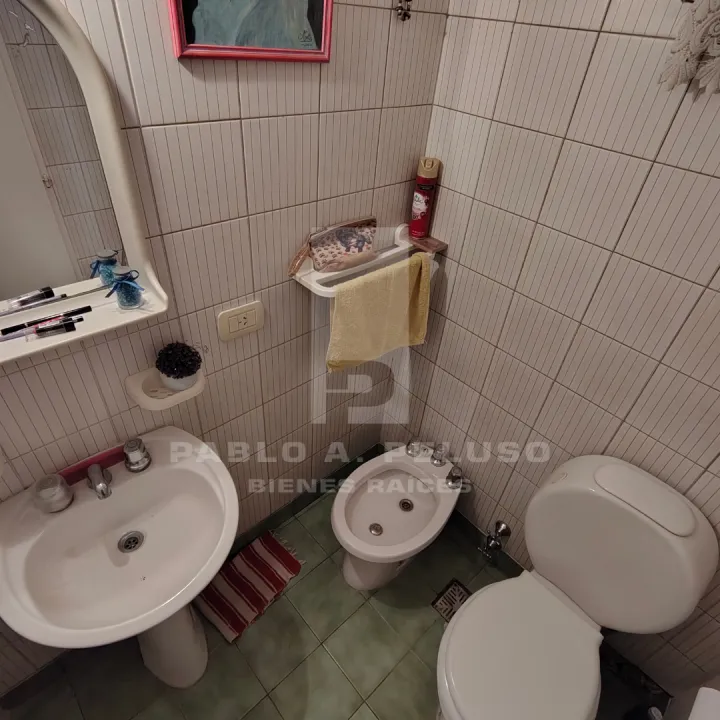 VENTA CASA 4 AMBIENTES EN ZONA OESTE. BUENOS AIRES.