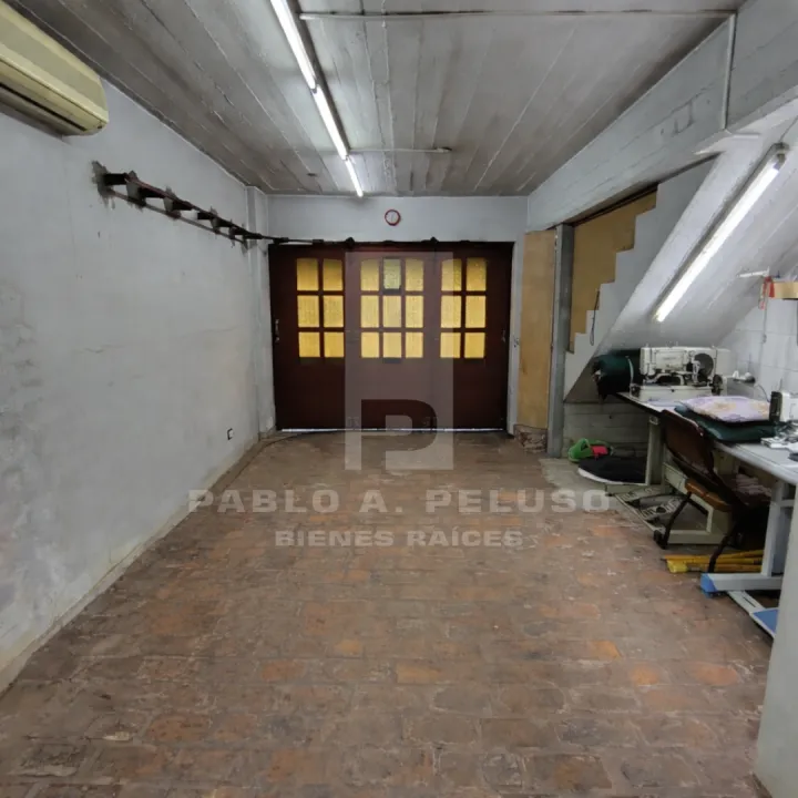 VENTA CASA 4 AMBIENTES EN ZONA OESTE. BUENOS AIRES.