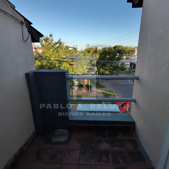 VENTA CASA 4 AMBIENTES EN ZONA OESTE. BUENOS AIRES.