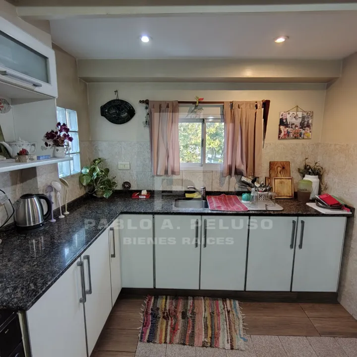 VENTA CASA 4 AMBIENTES EN ZONA OESTE. BUENOS AIRES.