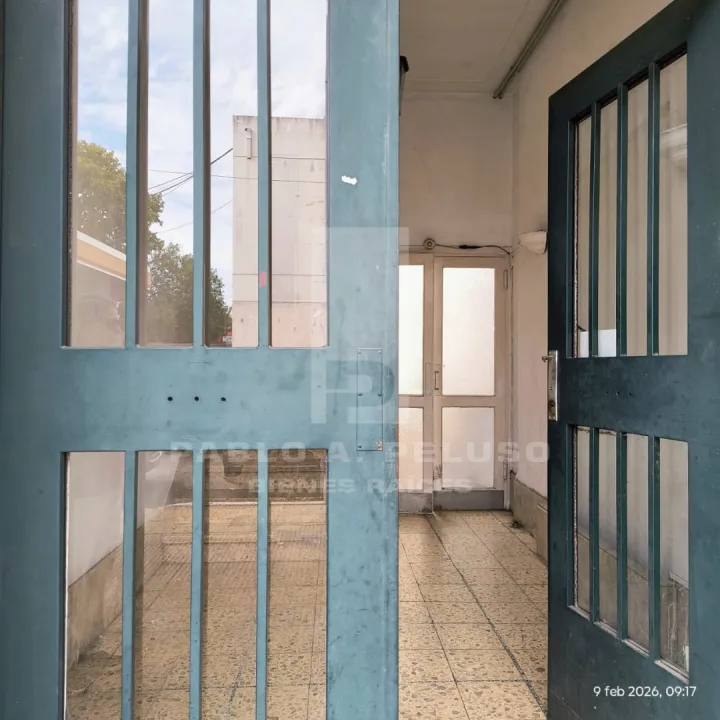 VENTA DE DEPARTAMENTO INTERNO PLANTA BAJA EN EL CENTRO DE MERLO. ZONA OESTE. BUENOS AIRES.