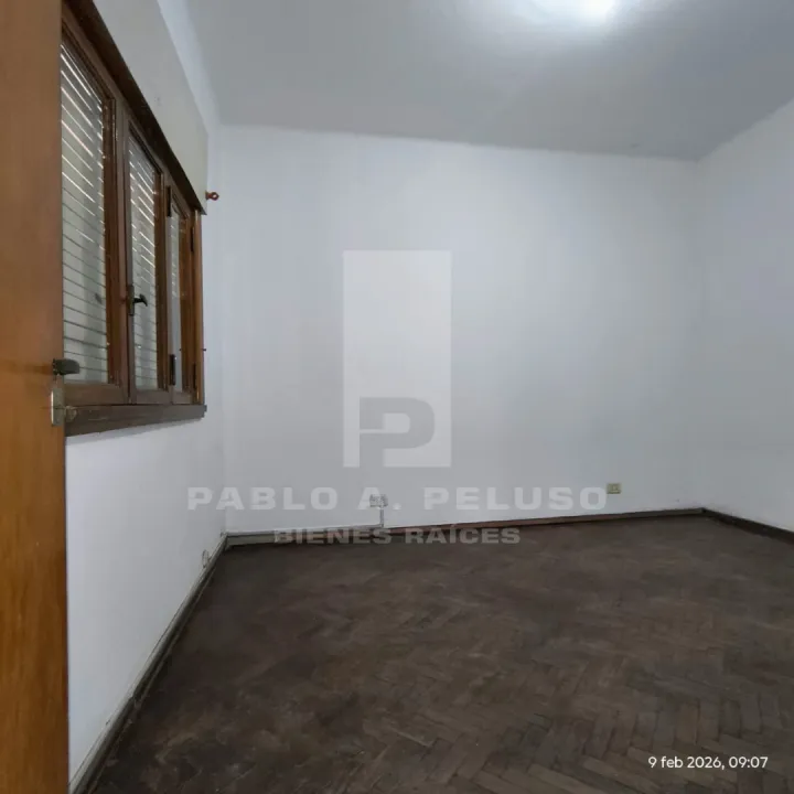 VENTA DE DEPARTAMENTO INTERNO PLANTA BAJA EN EL CENTRO DE MERLO. ZONA OESTE. BUENOS AIRES.