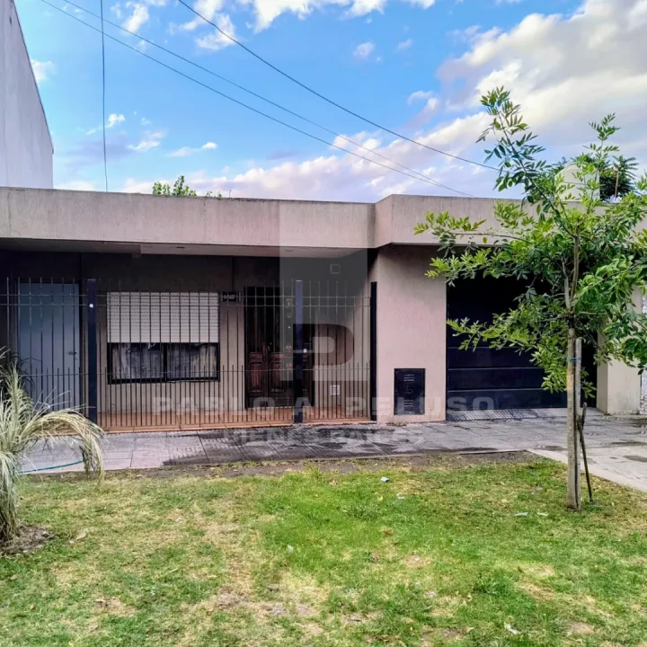 VENTA CASA 3 AMBIENTES. MERLO. ZONA OESTE. BUENOS AIRES.