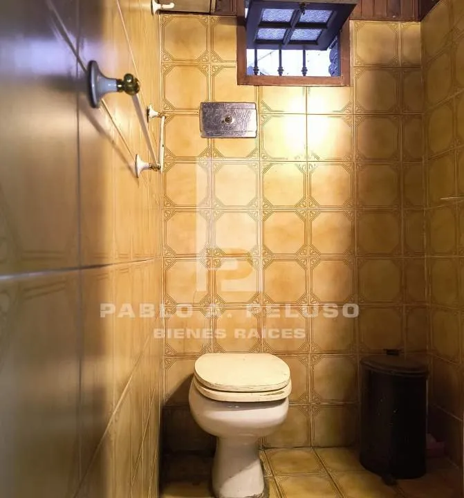 CASA, OFICINA Y COCHERAS. MERLO. ZONA OESTE. BUENOS AIRES