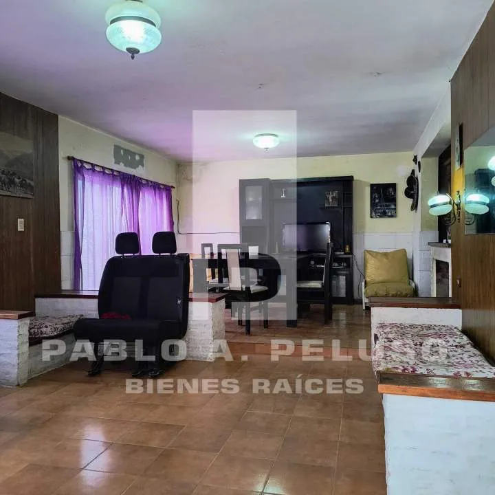 VENTA CASA 4 AMBIENTES Y MONOAMBIENTE EN MERLO. ZONA OESTE. BUENOS AIRES.