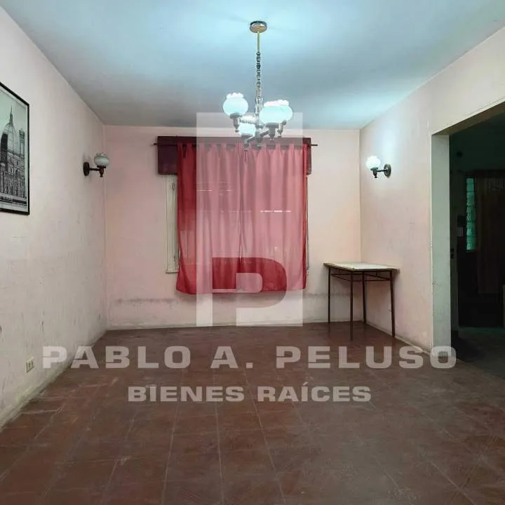 VENTA CASA 4 AMBIENTES Y MONOAMBIENTE EN MERLO. ZONA OESTE. BUENOS AIRES.