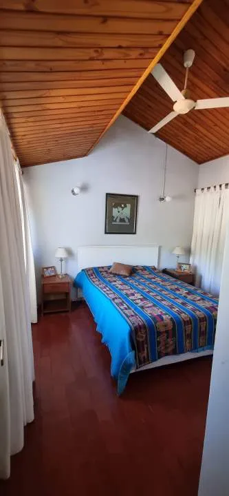 Casa en B° Gral. San Martín ("Las Mil") calle D casa 41- frente a la plaza y al centro comercial