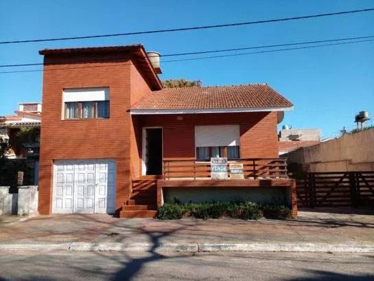 CHALET A 100 MTS DEL MAR