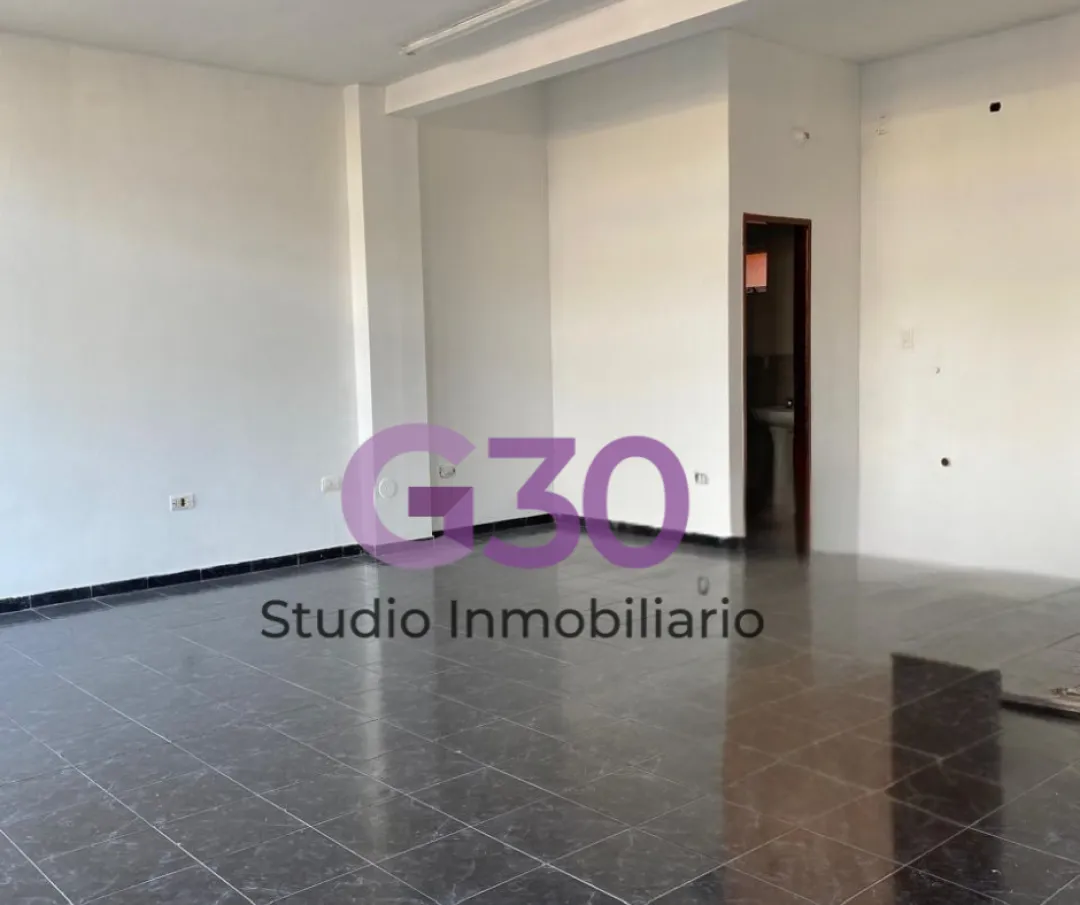 Alquiler Amplio Local en Av. Santa Catalina