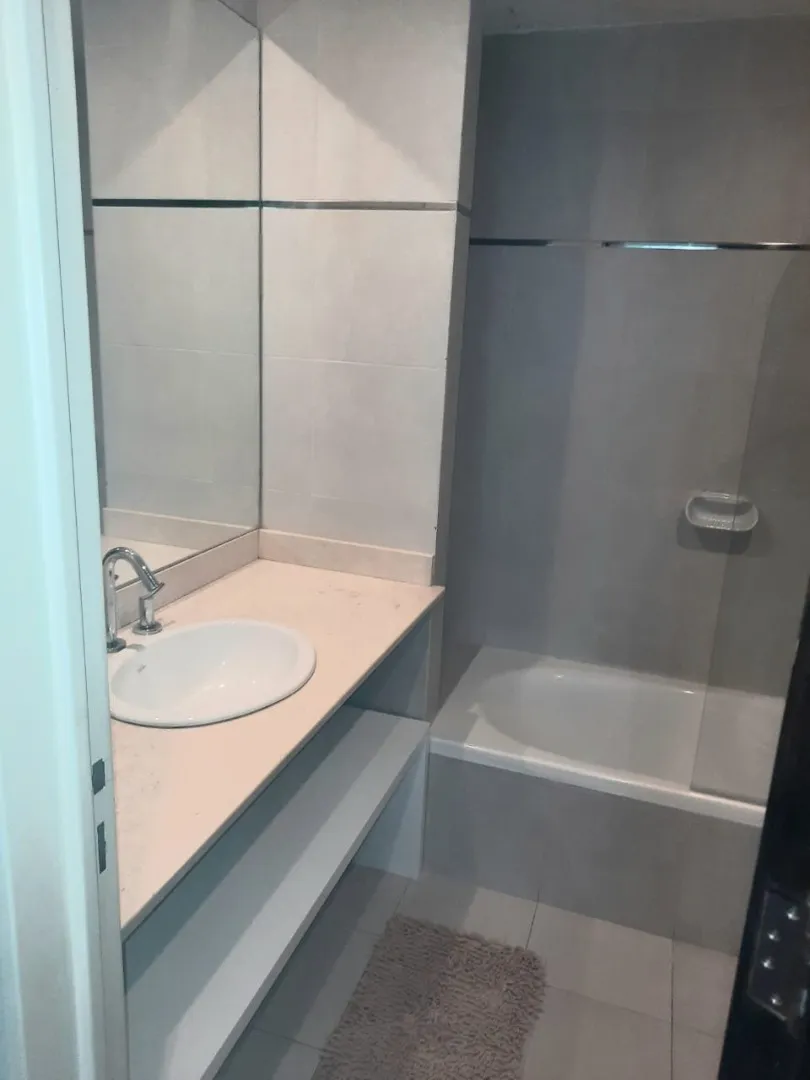 Moderno Dos Ambientes Con Baño En Suite. Full Amenities.