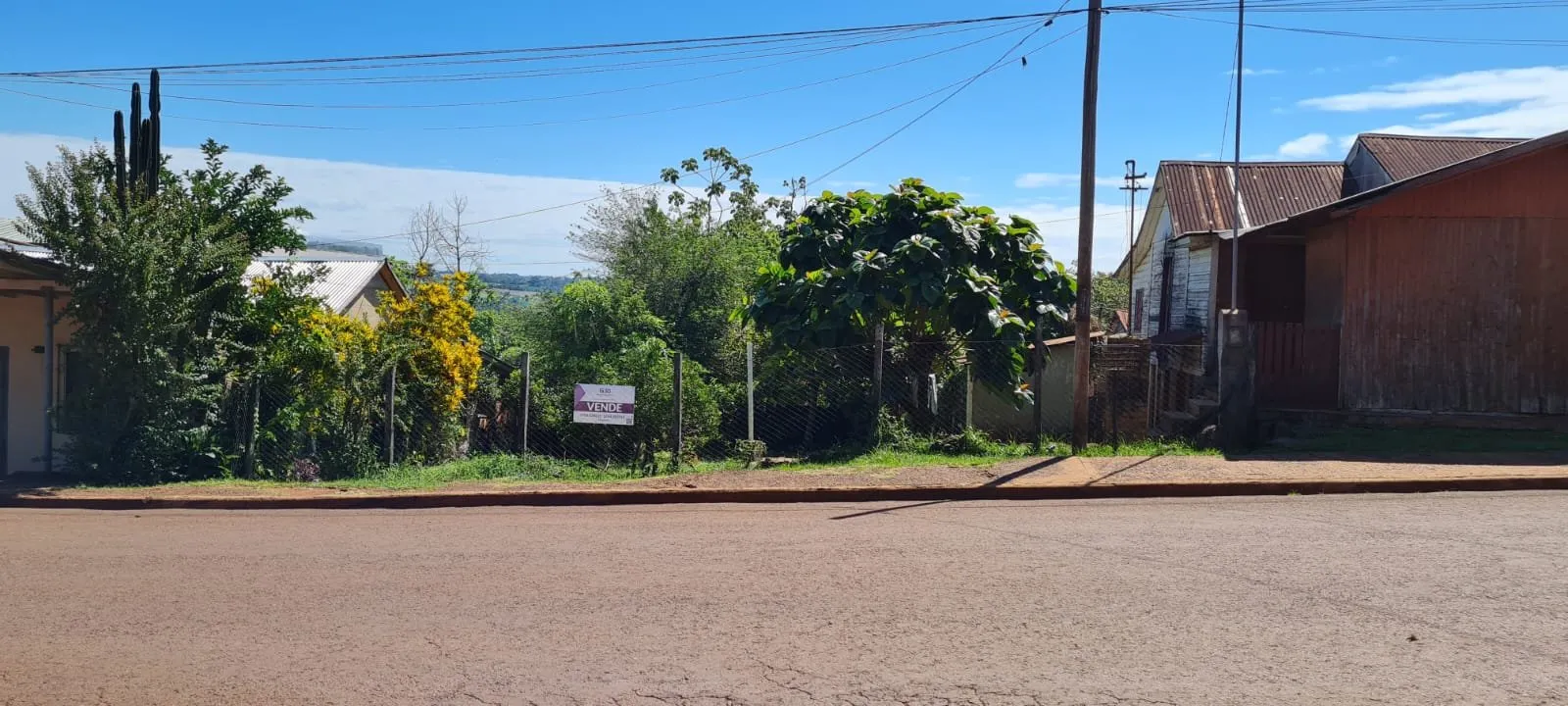Terreno con casa en venta en Puerto Piray