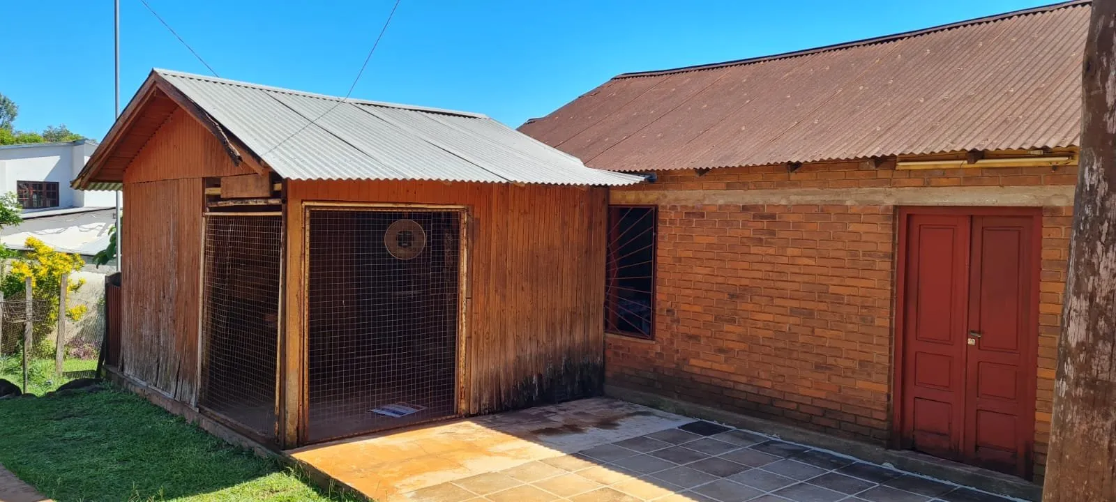 Terreno con casa en venta en Puerto Piray