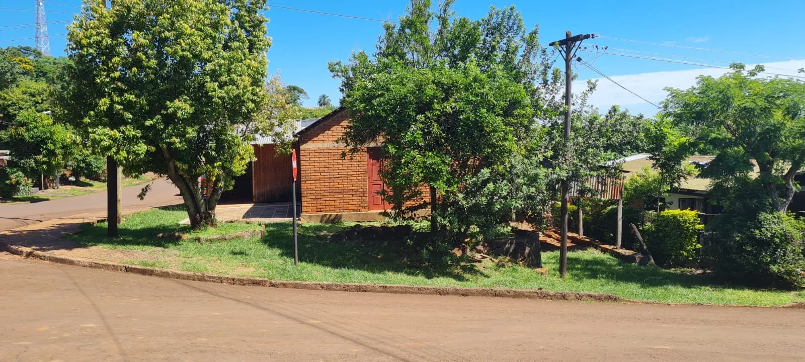 Terreno con casa en venta en Puerto Piray