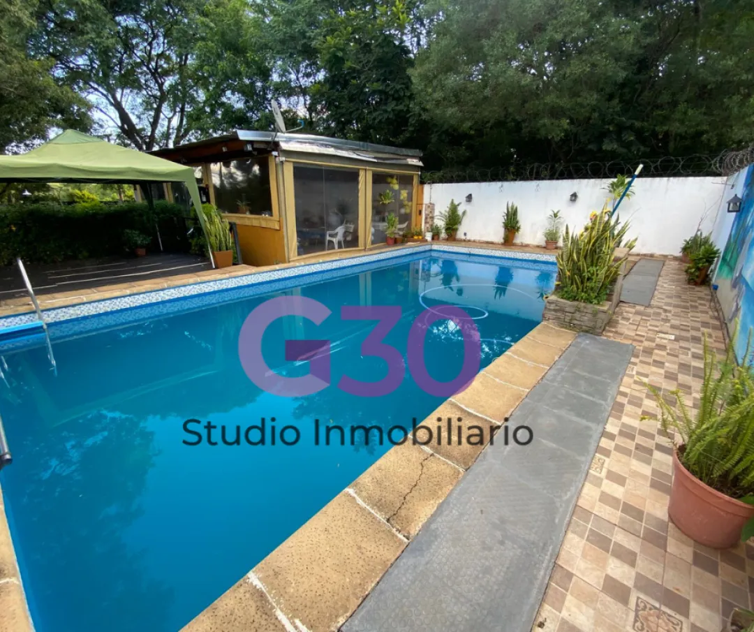 Quincho / Casa a la venta Barrio Pellegrini.