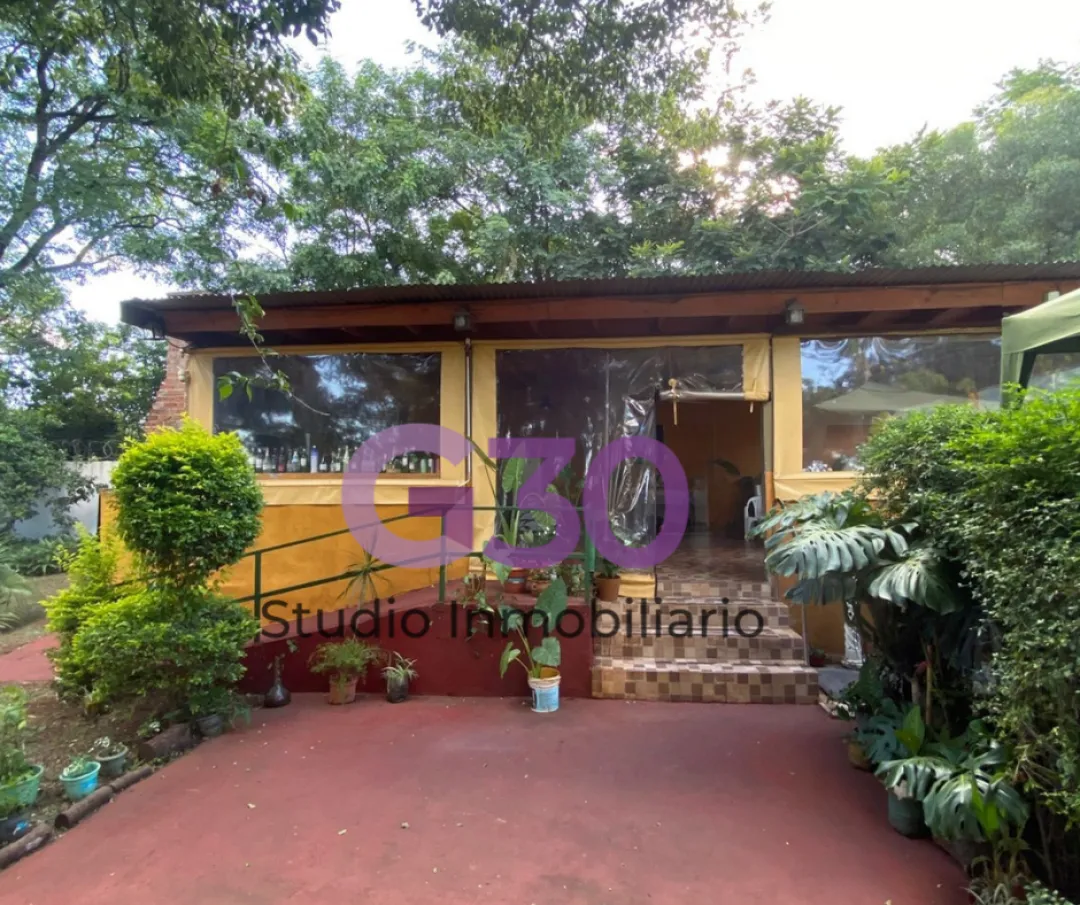 Quincho / Casa a la venta Barrio Pellegrini.