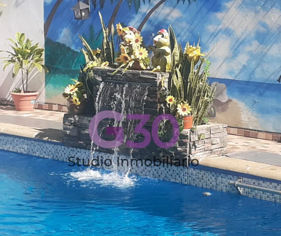 Quincho / Casa a la venta Barrio Pellegrini.