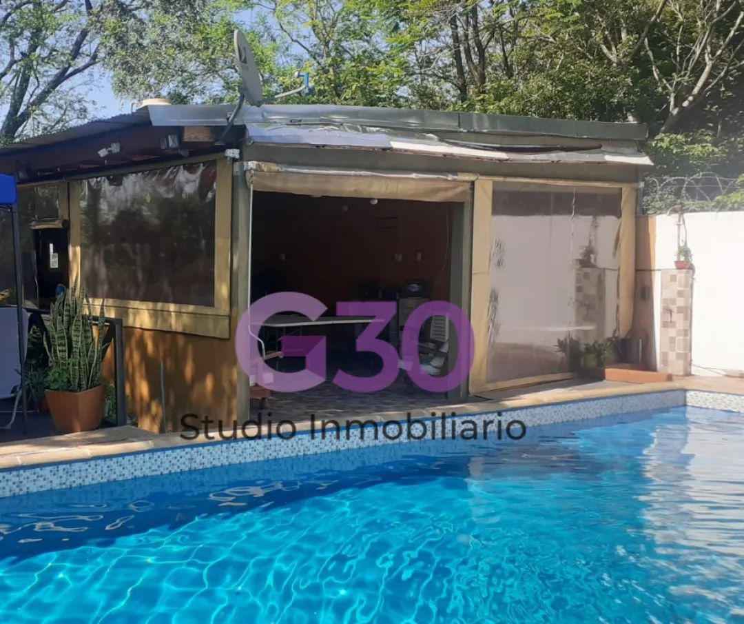 Quincho / Casa a la venta Barrio Pellegrini.