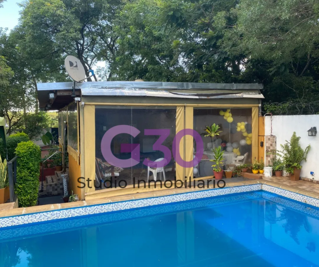 Quincho / Casa a la venta Barrio Pellegrini.
