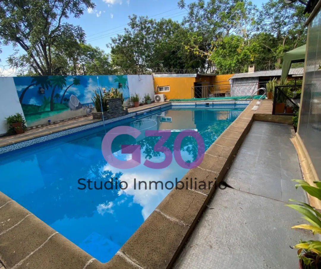 Quincho / Casa a la venta Barrio Pellegrini.